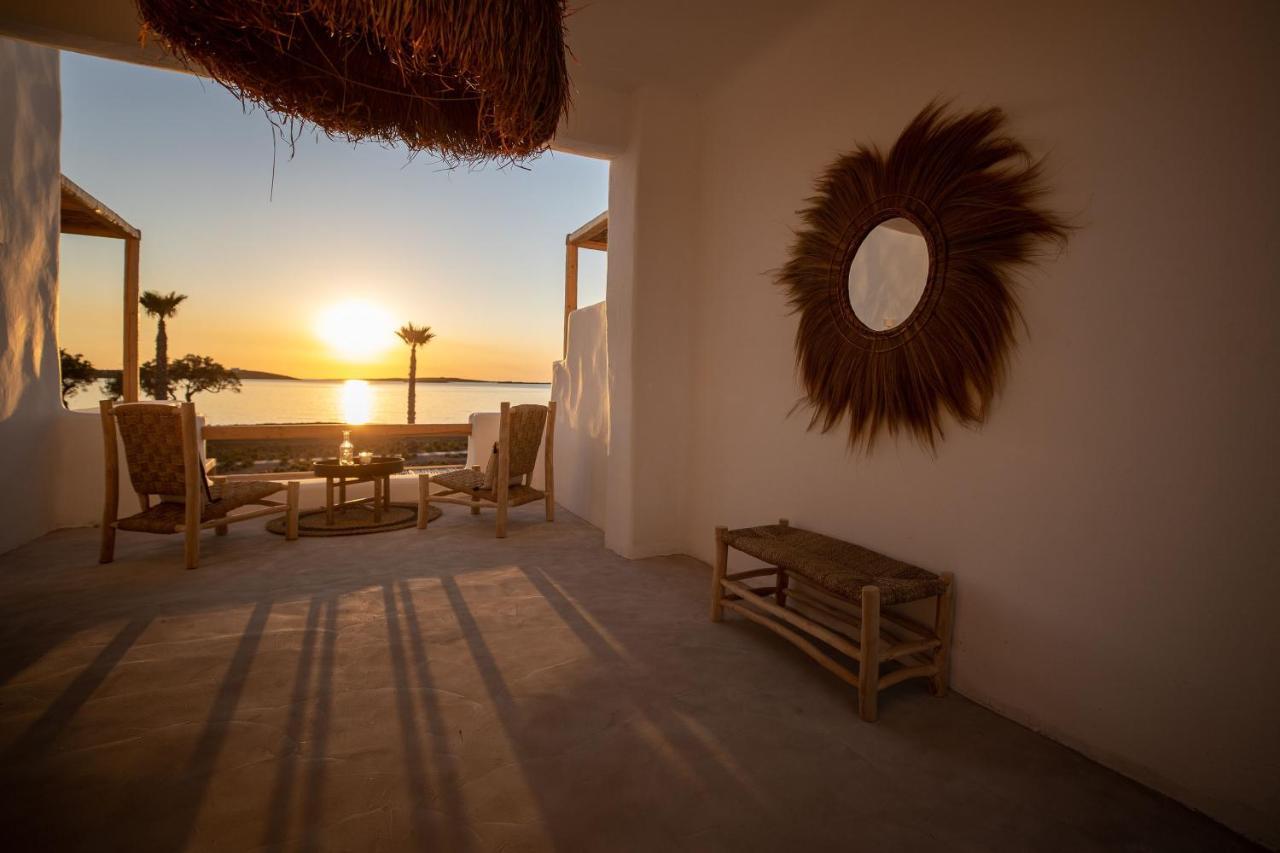 Seesoo Paros Beachfront Resort (Adults Only) Pounda Extérieur photo